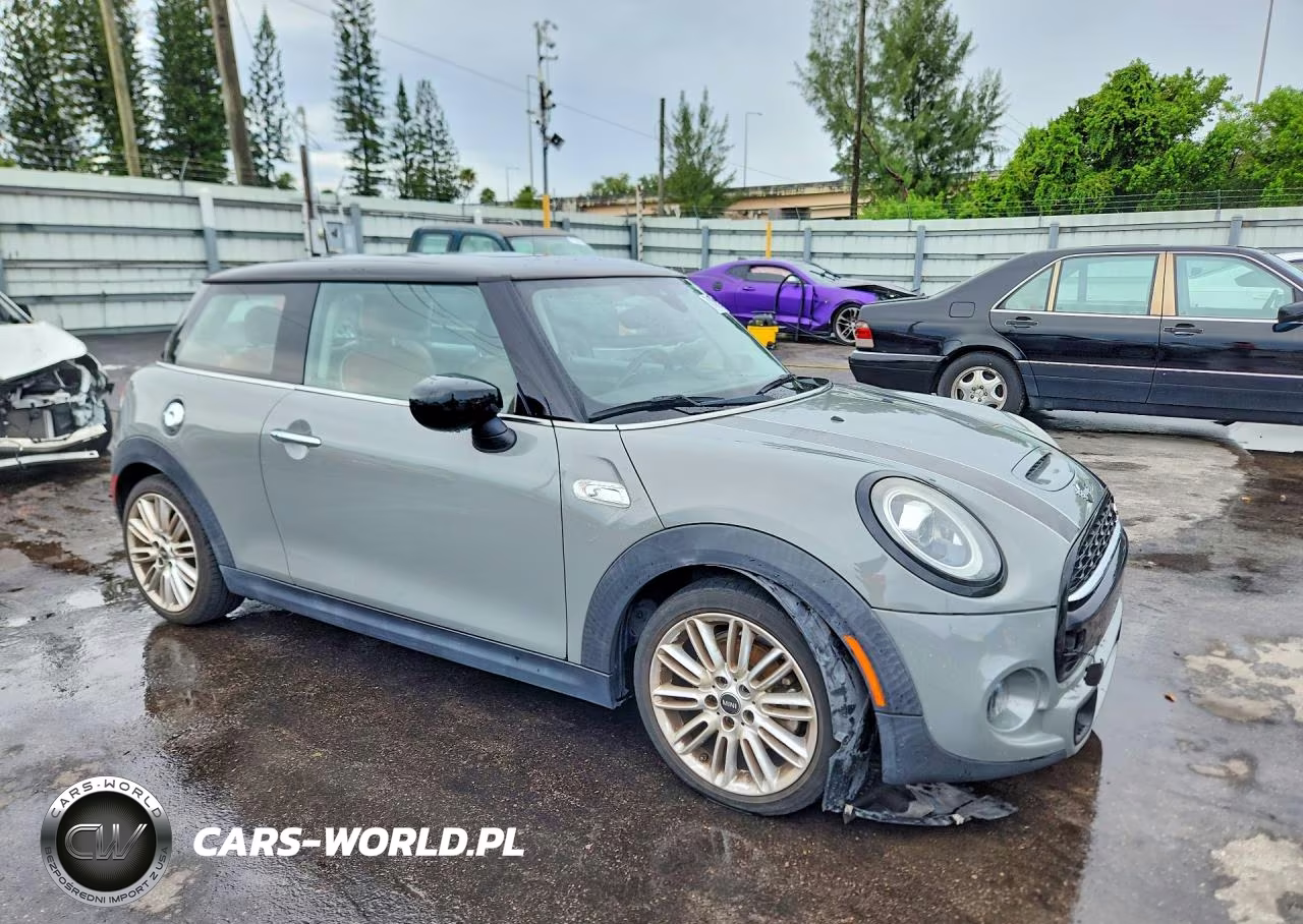 2020 Mini Cooper S VIN:WMWXR5C01L2L53821 - 4