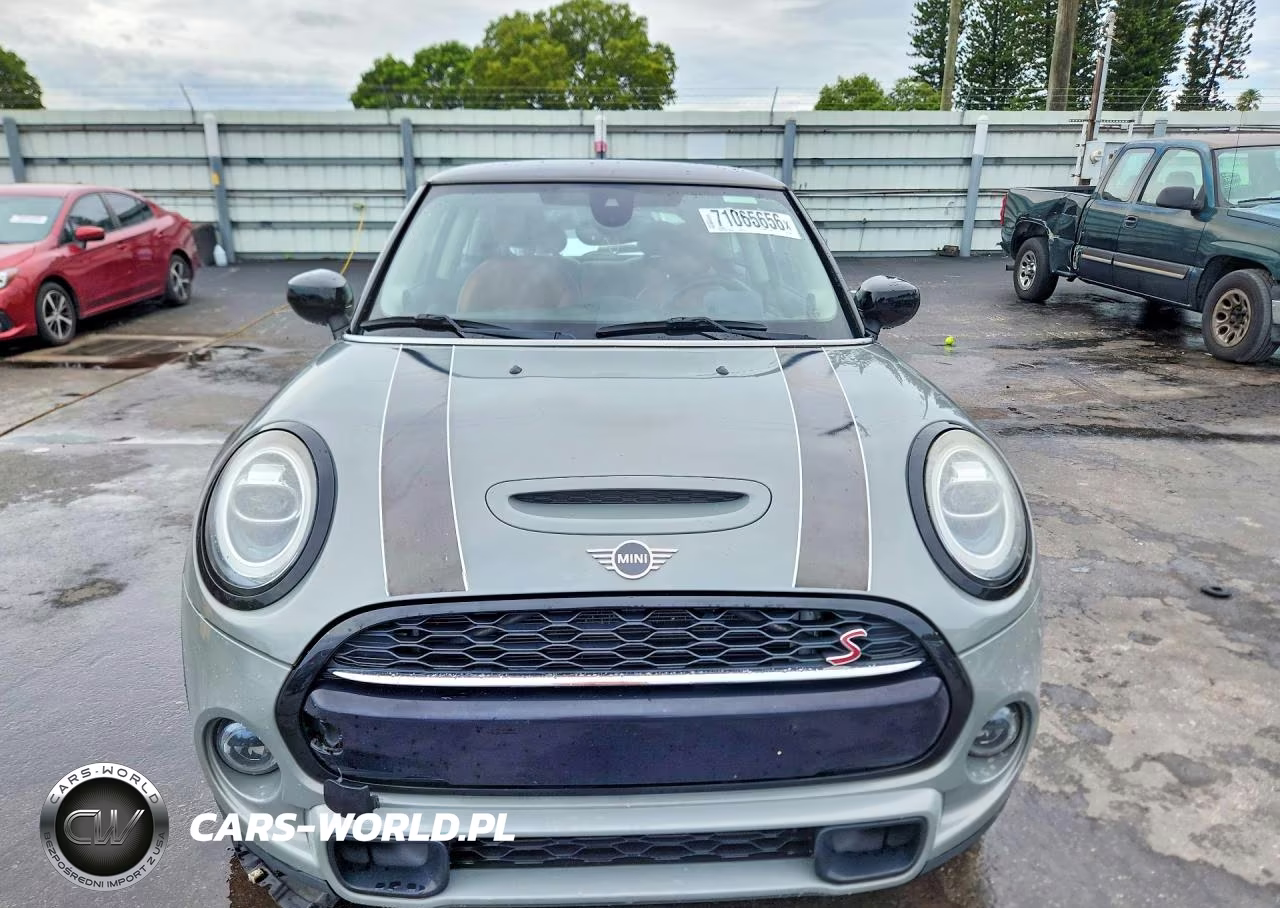 2020 Mini Cooper S VIN:WMWXR5C01L2L53821 - 5