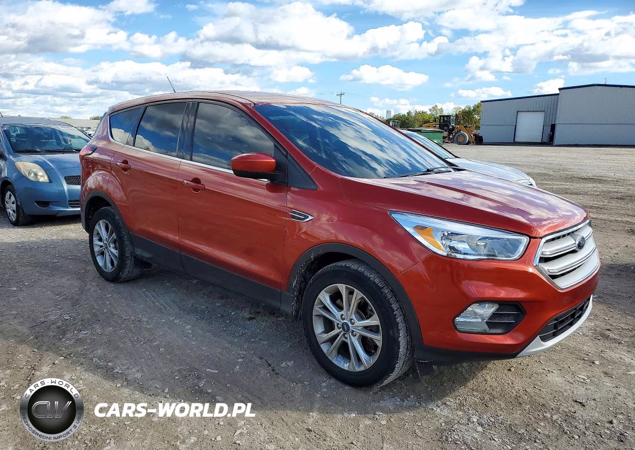 2019 Ford Escape Se VIN:1FMCU9GD0KUA61578 - 4