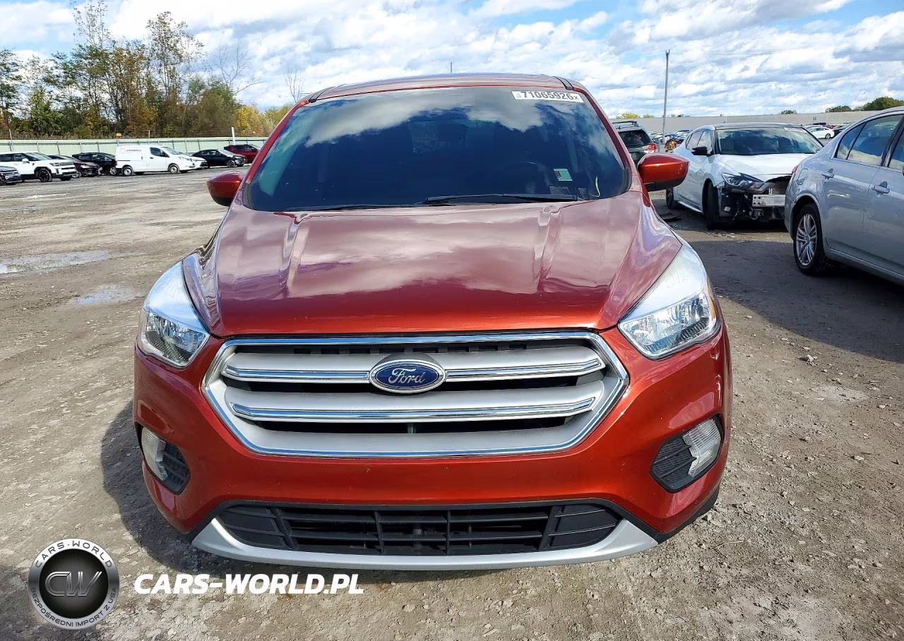 2019 Ford Escape Se VIN:1FMCU9GD0KUA61578 - 5
