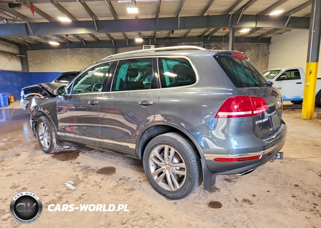 2015 Volkswagen Touareg V6 VIN:WVGEF9BP0FD002072 - 2