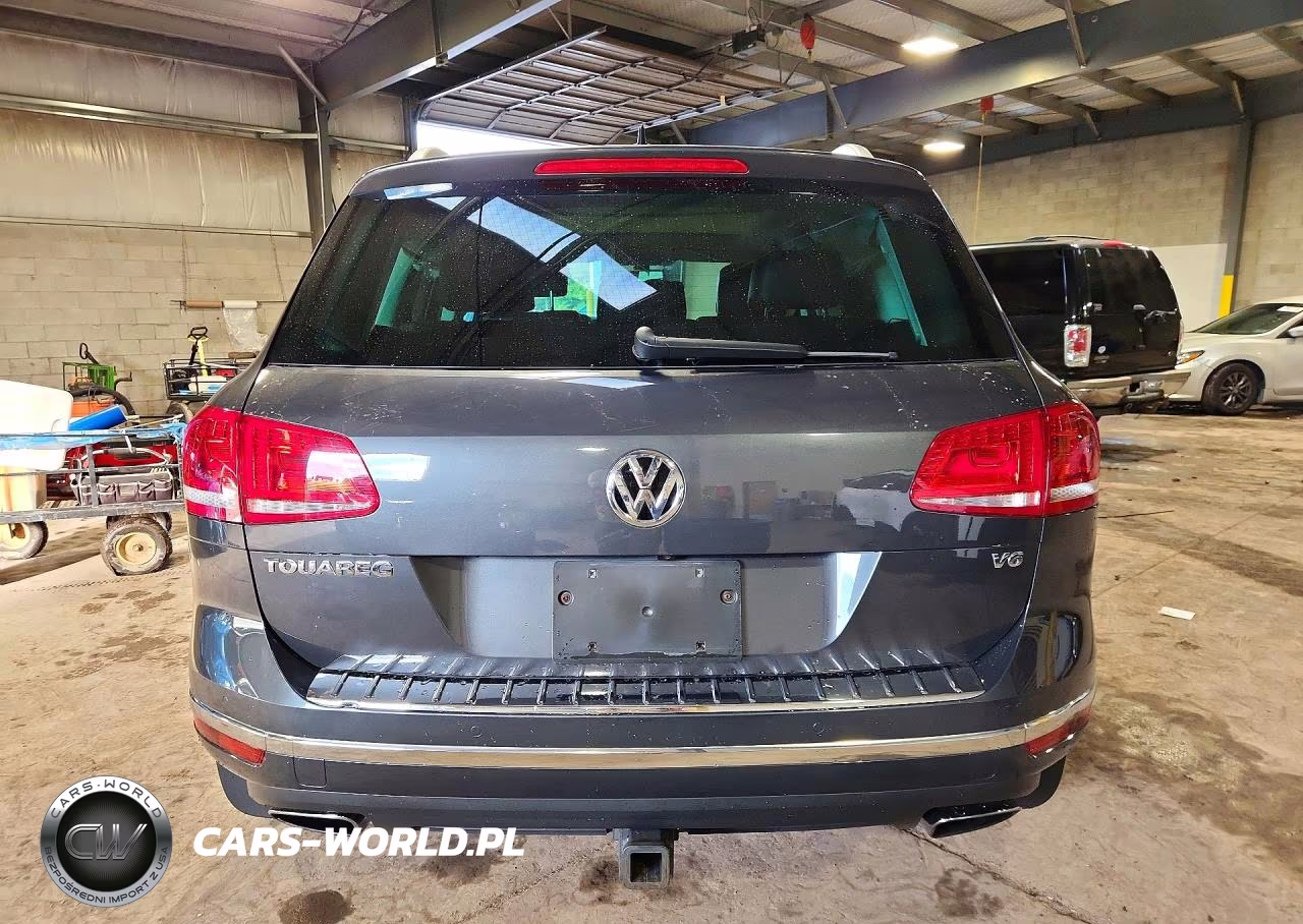 2015 Volkswagen Touareg V6 VIN:WVGEF9BP0FD002072 - 6
