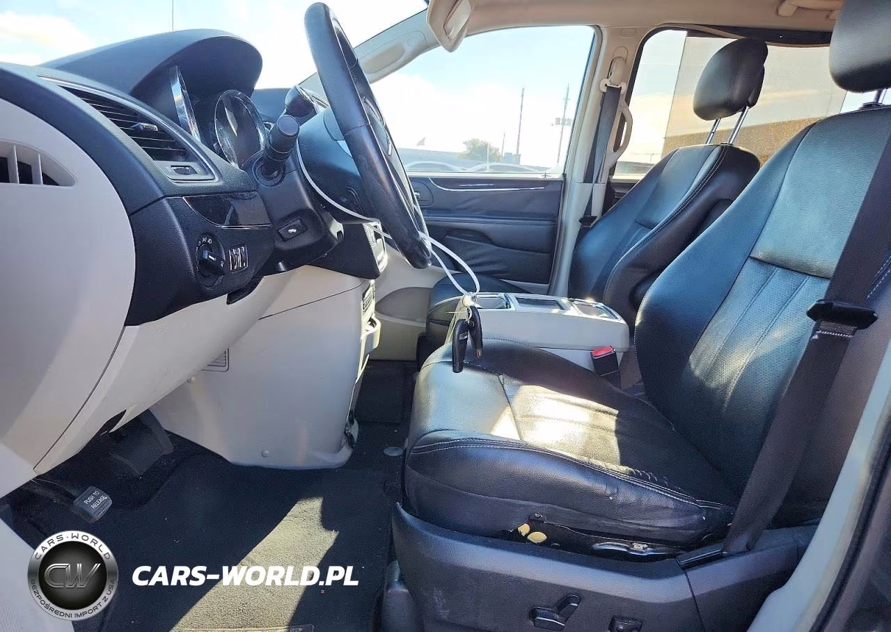 2012 Chrysler Town & Country Touring L VIN:2C4RC1CG4CR297619 - 7