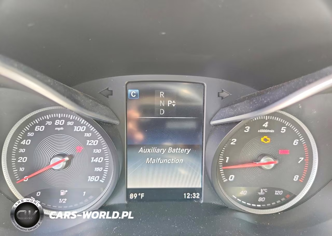 2016 Mercedes-Benz C 300 4Matic VIN:55SWF4KB3GU119427 - 9