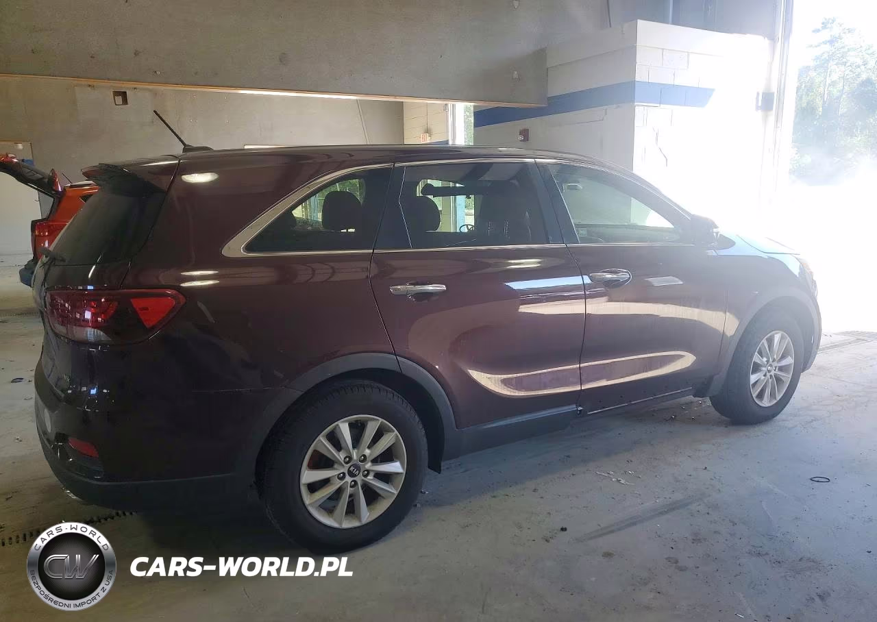 2020 Kia Sorento S VIN:5XYPG4A58LG613168 - 3