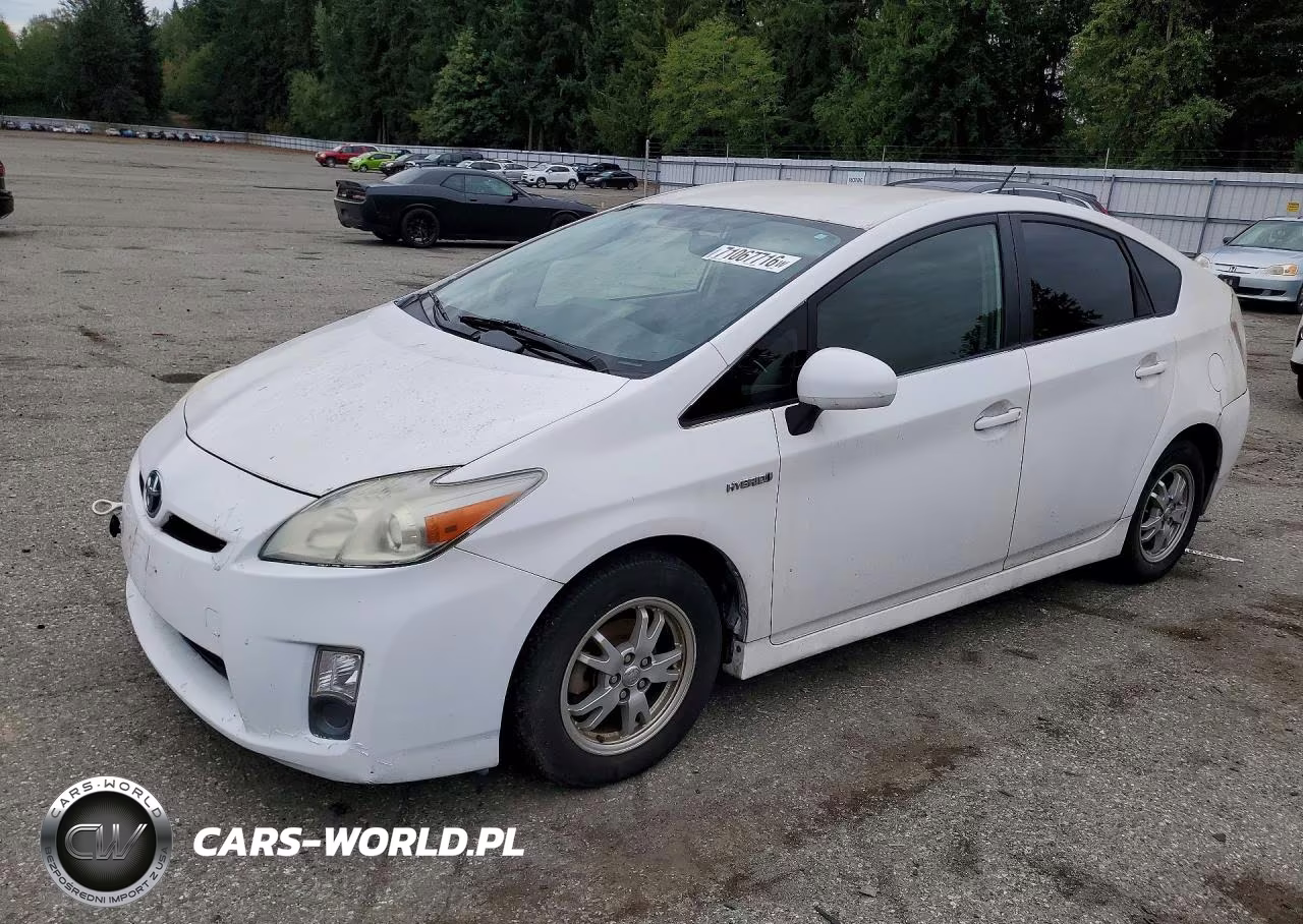 2011 Toyota Prius Two – zdjęcie 1 z 13