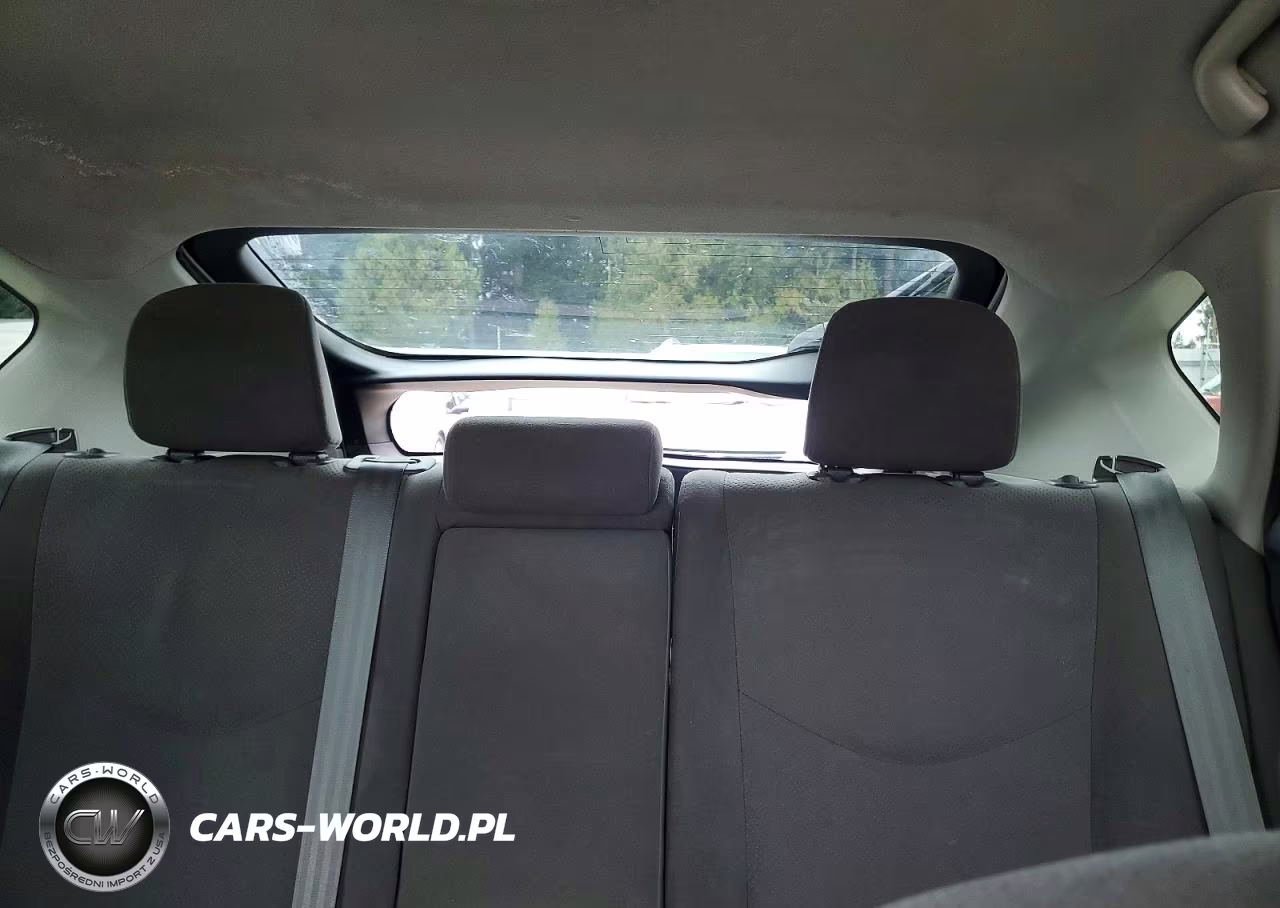 2011 Toyota Prius Two VIN:JTDKN3DU6B0274329 - 10