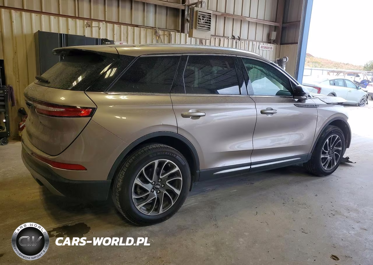 2020 Lincoln Corsair VIN:5LMCJ1C93LUL11390 - 3