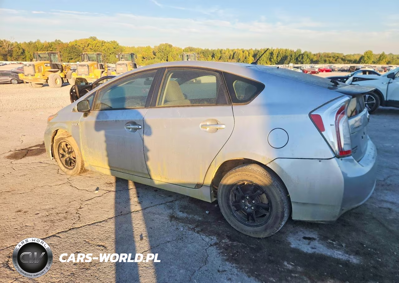 2013 Toyota Prius Two VIN:JTDKN3DUXD1687822 - 2