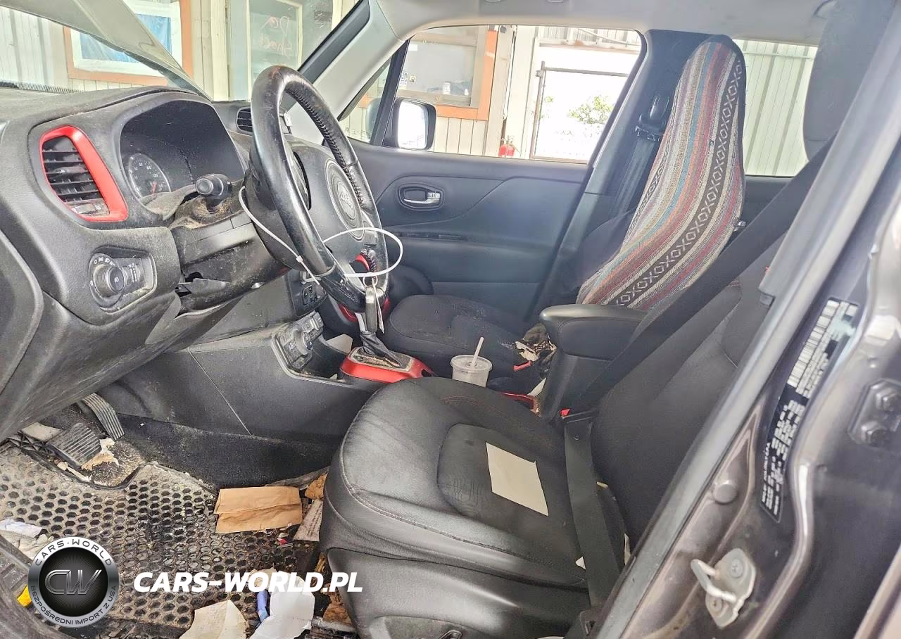 2018 Jeep Renegade Trailhawk VIN:ZACCJBCB7JPH54608 - 7