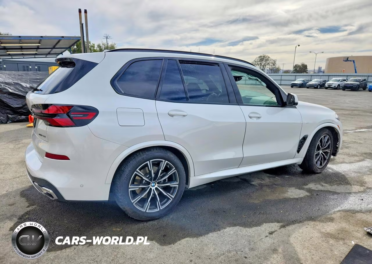 2026 B M W X Series X5 4D Suv 40I xDrive Msport VIN:5UX23EU0XT9421746 - 3