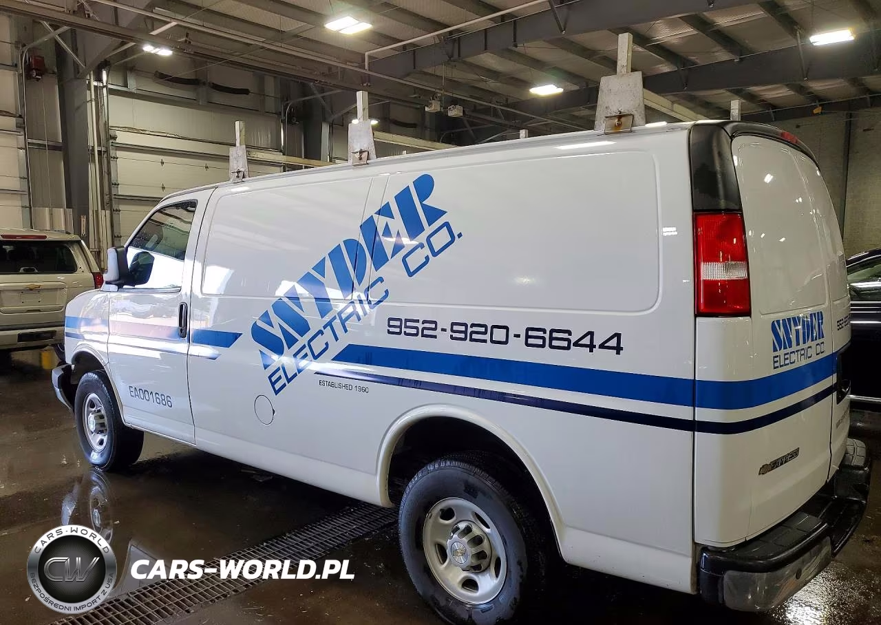 2022 Chevrolet Express G3500 VIN:1GCZGGF72N1236943 - 2