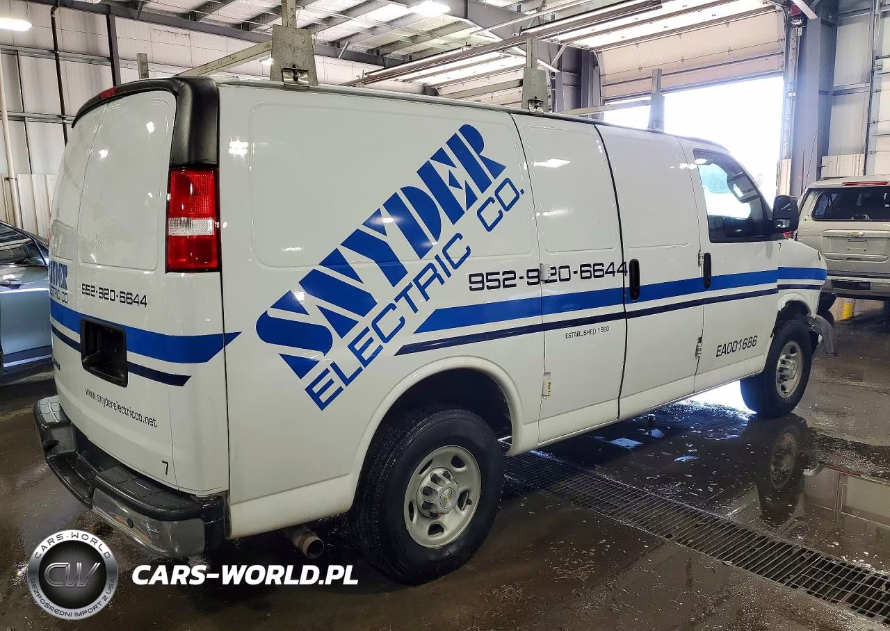 2022 Chevrolet Express G3500 VIN:1GCZGGF72N1236943 - 3