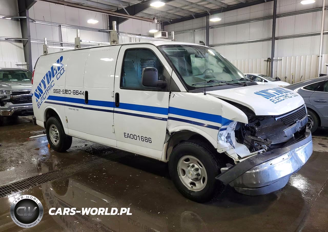 2022 Chevrolet Express G3500 VIN:1GCZGGF72N1236943 - 4