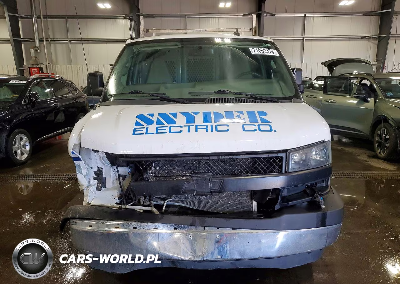 2022 Chevrolet Express G3500 VIN:1GCZGGF72N1236943 - 5
