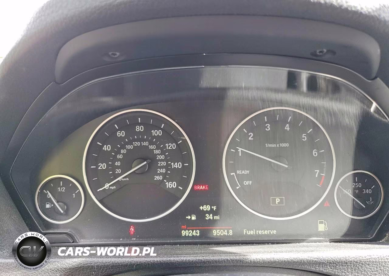 2018 BMW 320 Xi VIN:WBA8E5G50JNV02141 - 9