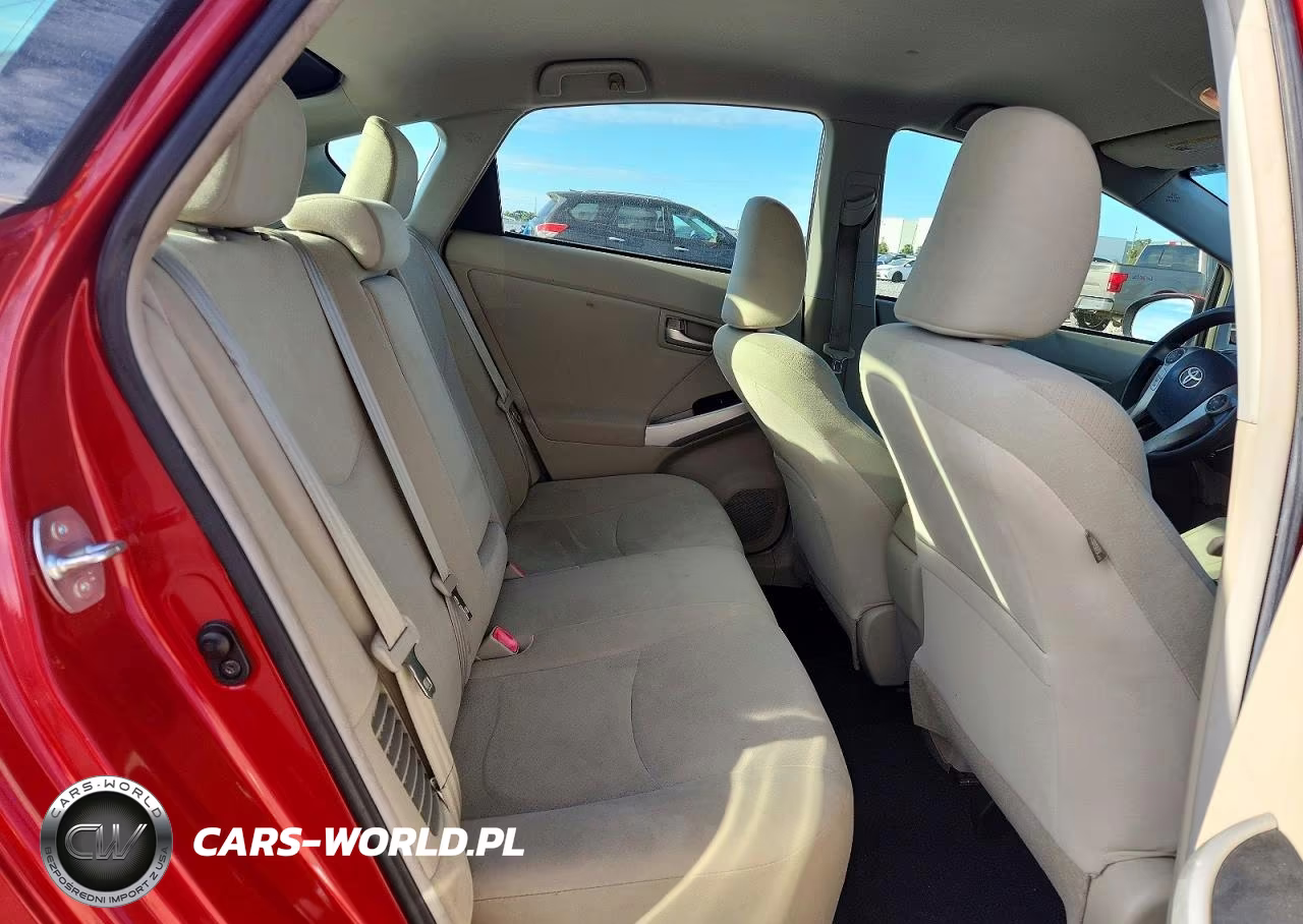 2014 Toyota Prius Two VIN:JTDKN3DUXE1778204 - 10