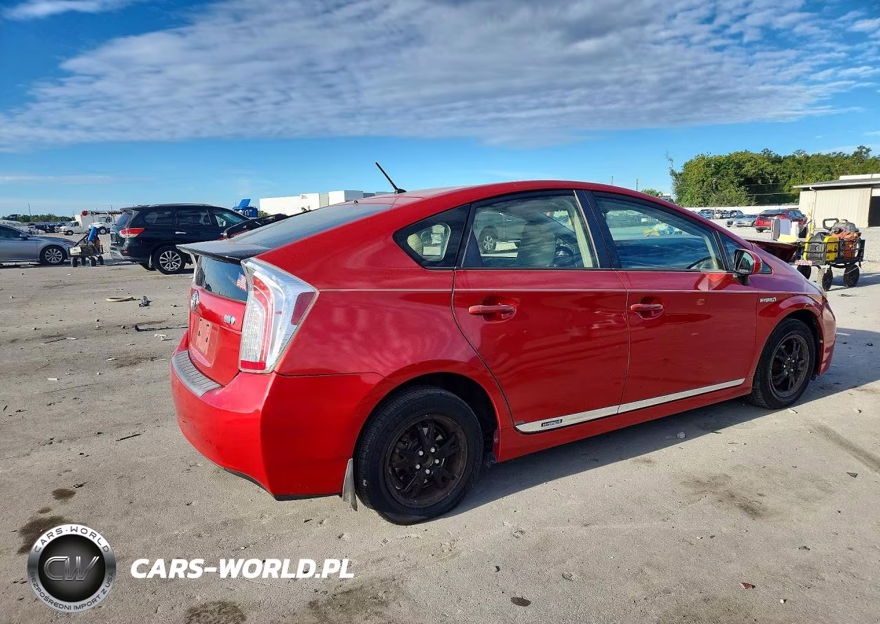 2014 Toyota Prius Two VIN:JTDKN3DUXE1778204 - 3