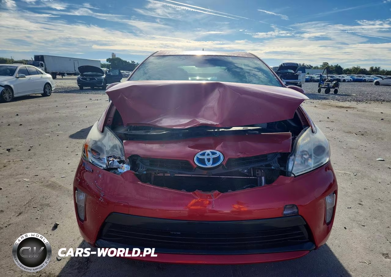 2014 Toyota Prius Two VIN:JTDKN3DUXE1778204 - 5