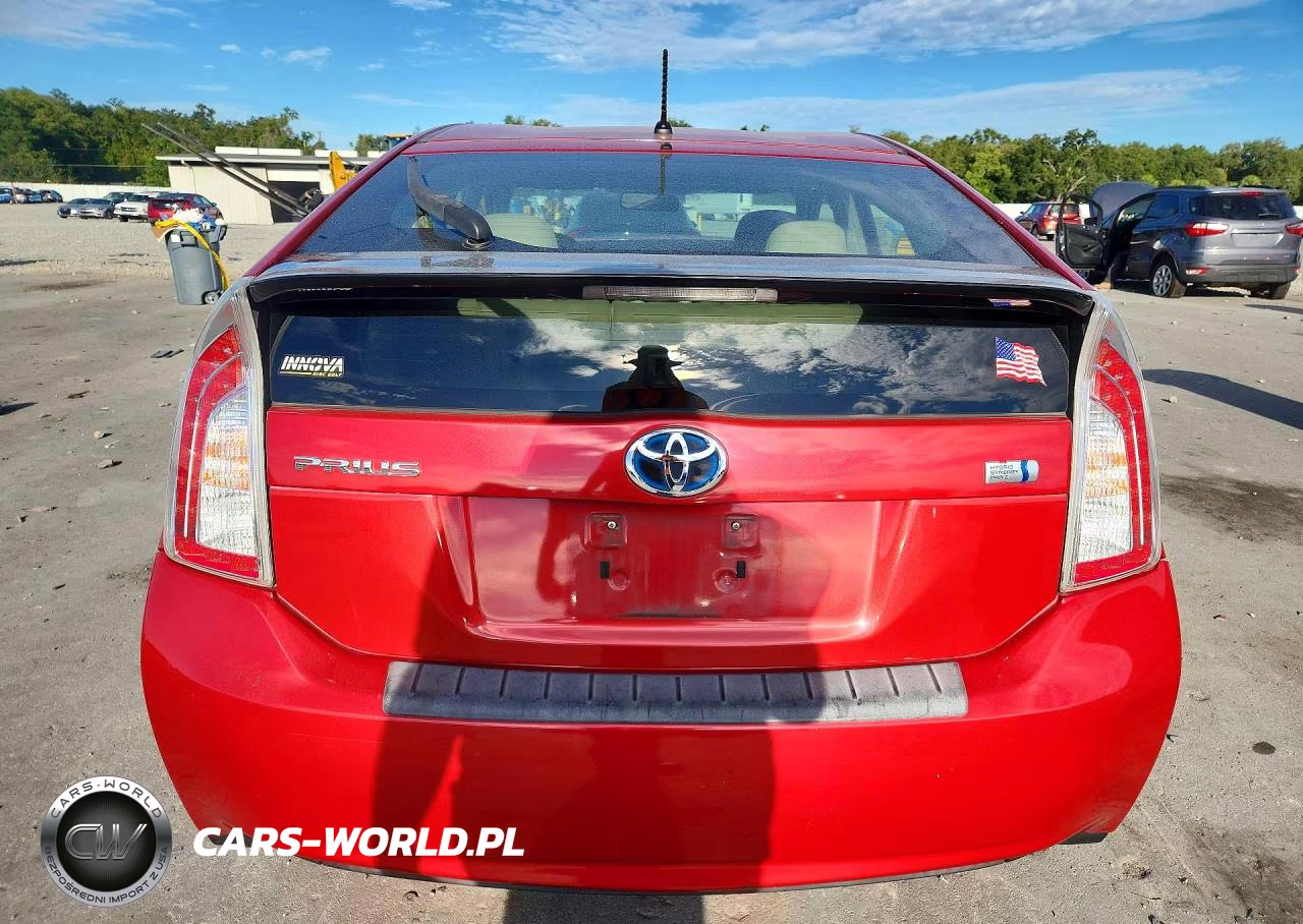 2014 Toyota Prius Two VIN:JTDKN3DUXE1778204 - 6