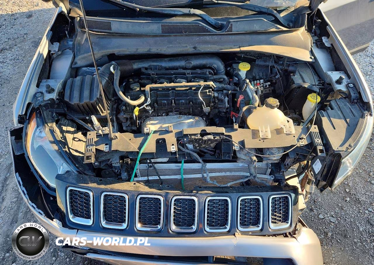 2018 Jeep Compass Latitude VIN:3C4NJCBB0JT407808 - 11