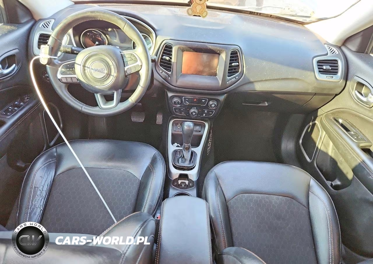 2018 Jeep Compass Latitude VIN:3C4NJCBB0JT407808 - 8