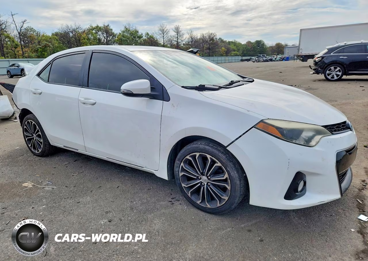 2015 Toyota Corolla S Plus VIN:2T1BURHE5FC452591 - 4