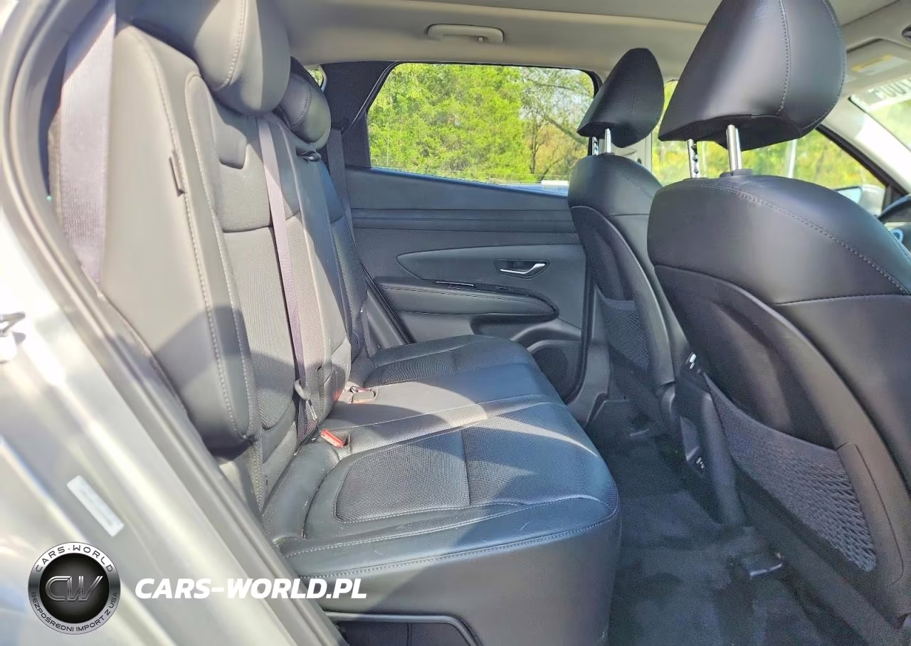 2025 Hyundai Tucson Limited VIN:KM8JEDD11SU354990 - 11