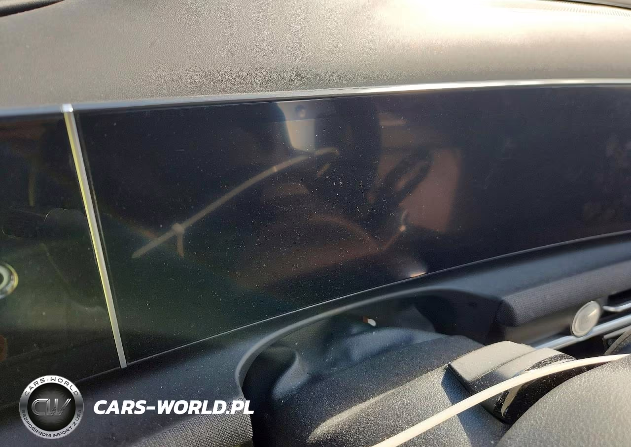 2025 Hyundai Tucson Limited VIN:KM8JEDD11SU354990 - 9