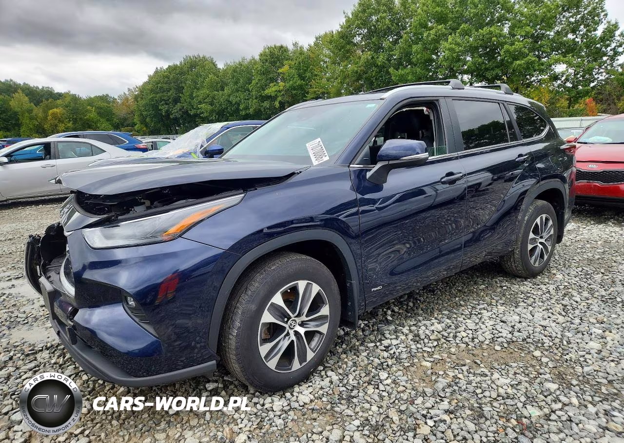 2024 Toyota Highlander Hybrid Xle