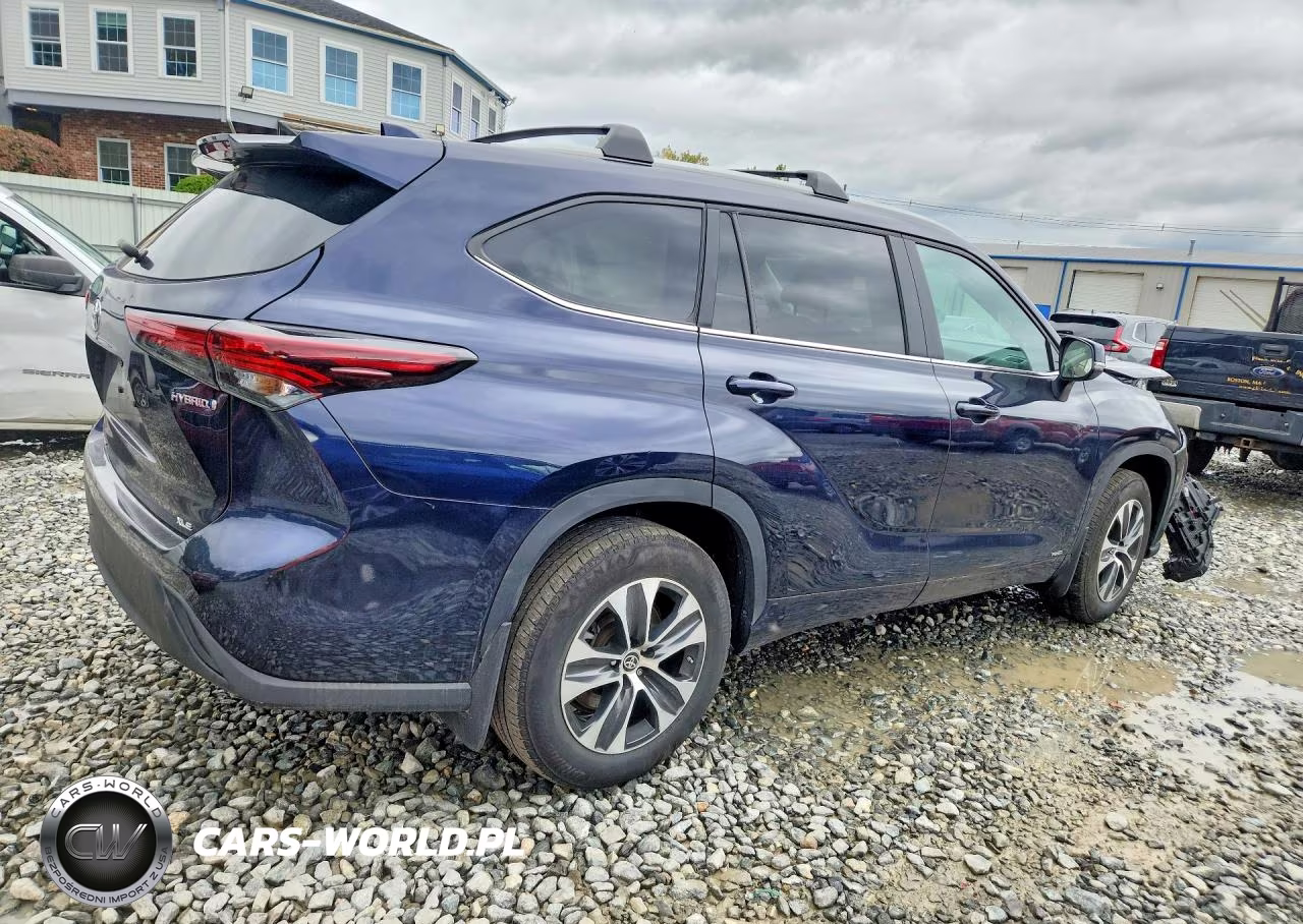 2024 Toyota Highlander Hybrid Xle VIN:5TDKBRCH2RS144345 - 3