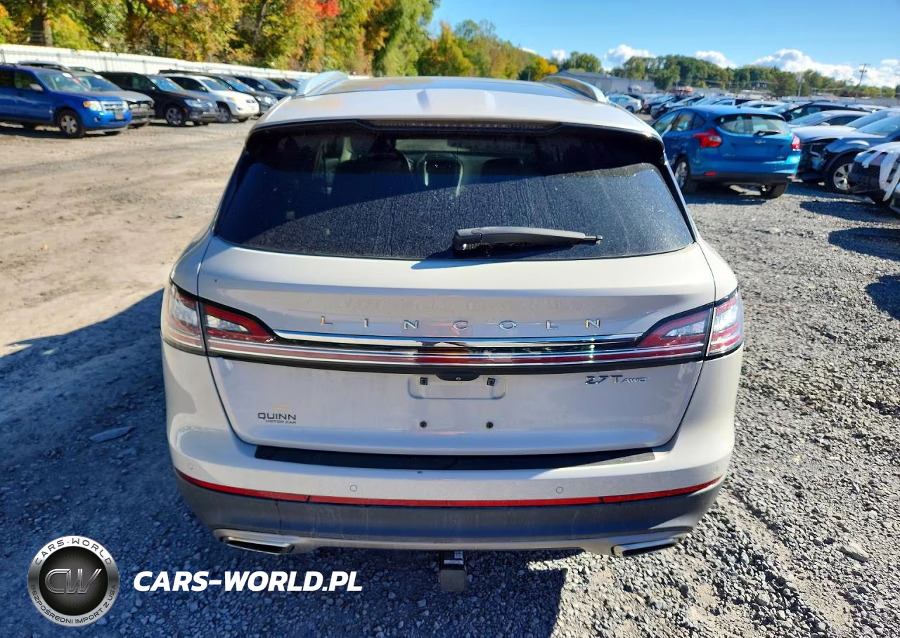2020 Lincoln Nautilus Reserve VIN:2LMPJ8KPXLBL12835 - 6