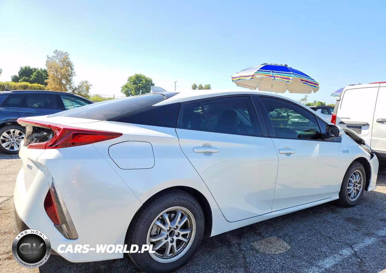 2021 Toyota Prius Prime Xle VIN:JTDKAMFP9M3170802 - 3