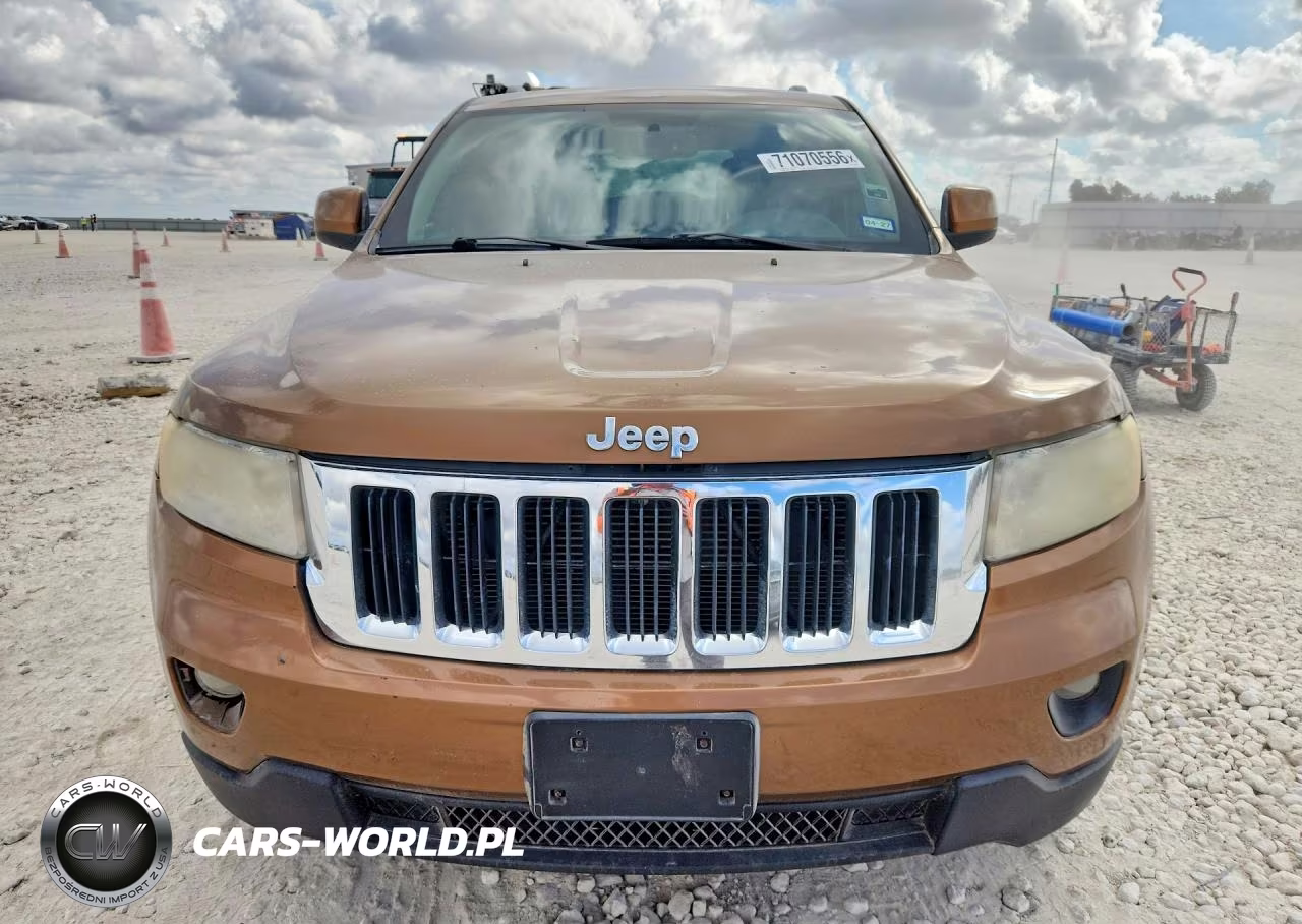 2011 Jeep Grand Cherokee Laredo VIN:1J4RS4GT4BC676469 - 5