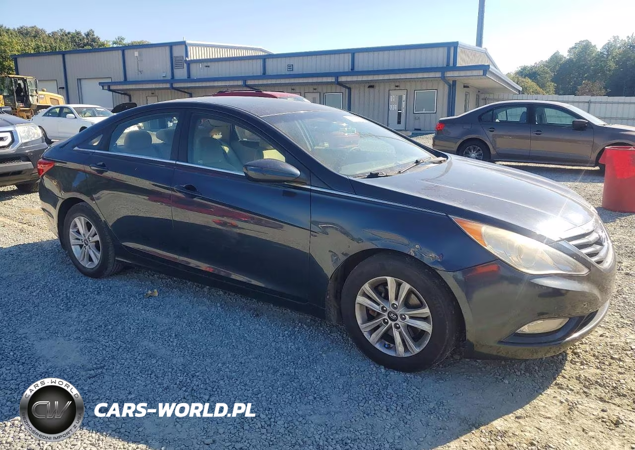 2013 Hyundai Sonata Gls VIN:5NPEB4AC3DH558935 - 4