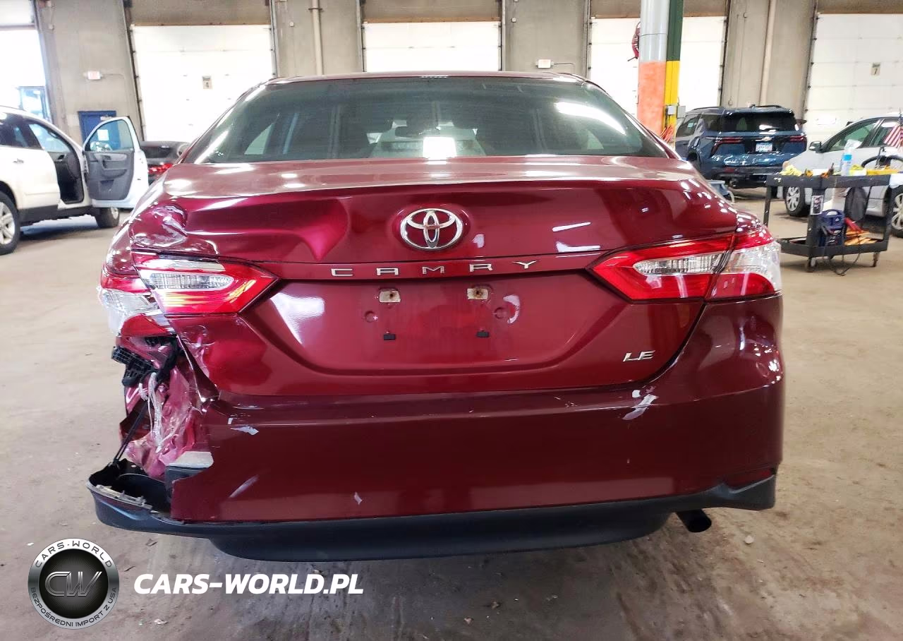 2018 Toyota Camry Le VIN:4T1B11HK4JU568856 - 6