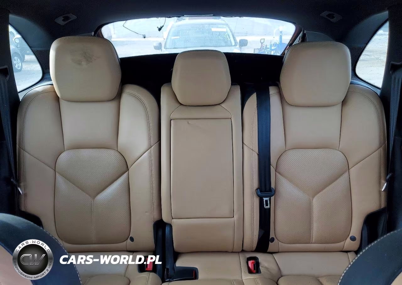 2016 Porsche Cayenne VIN:WP1AA2A21GLA10539 - 10