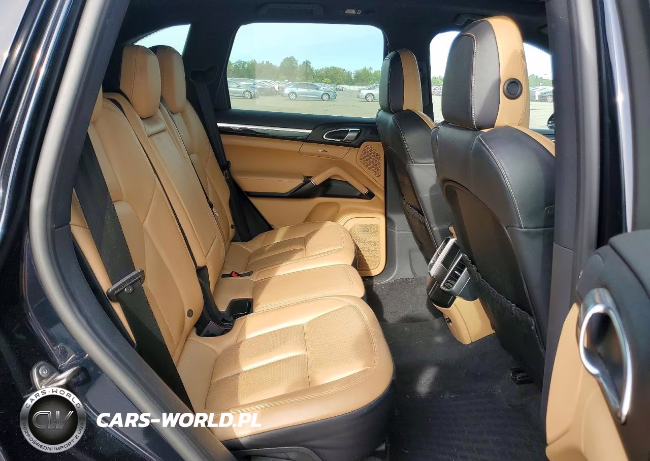 2016 Porsche Cayenne VIN:WP1AA2A21GLA10539 - 11