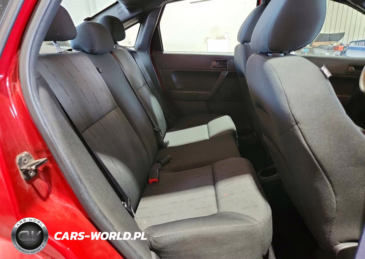 2010 Ford Focus Se VIN:1FAHP3FN8AW203662 - 10