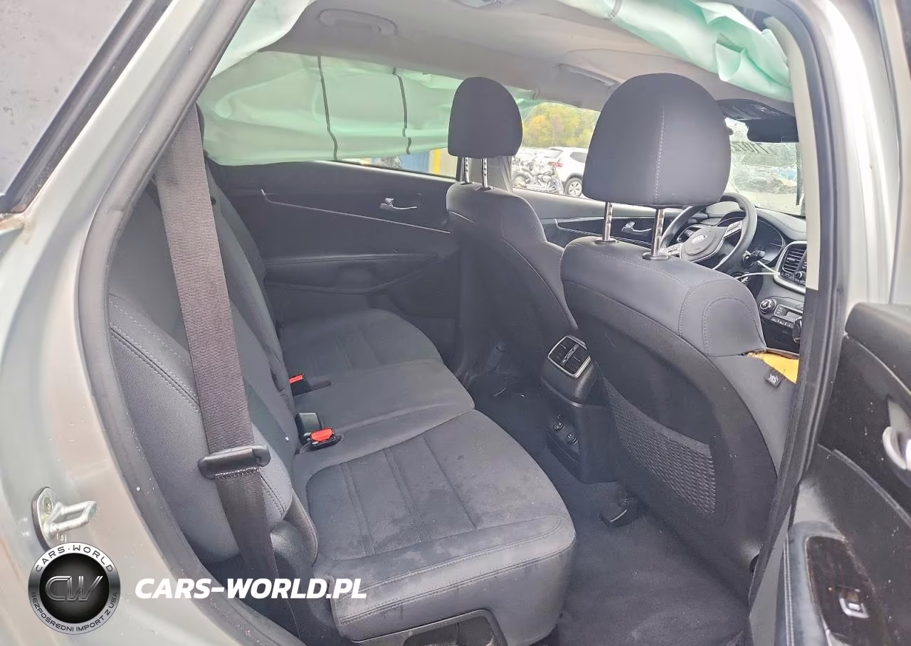 2019 Kia Sorento Lx V6 VIN:5XYPGDA58KG446891 - 11