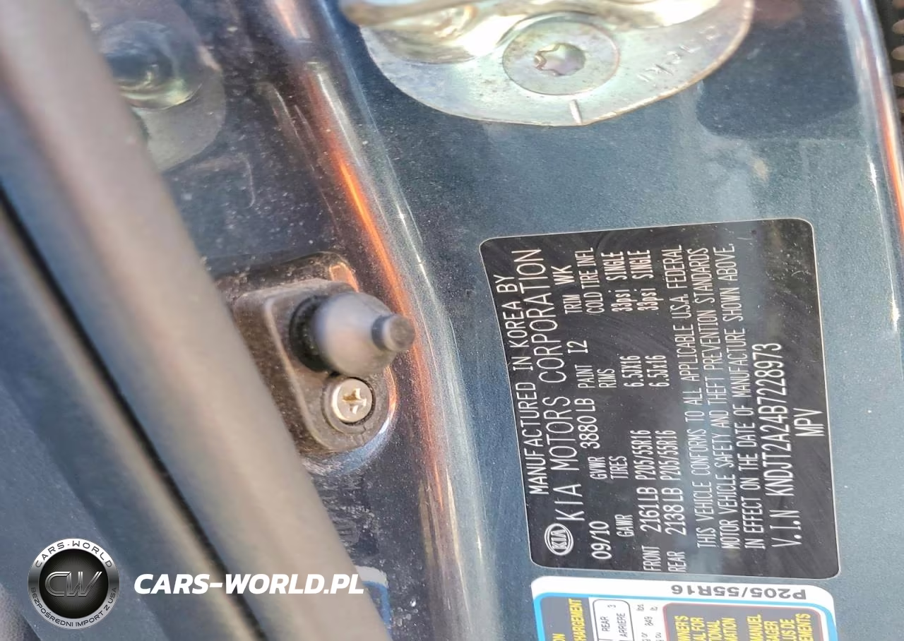 2011 Kia Soul + VIN:KNDJT2A24B7228973 - 12