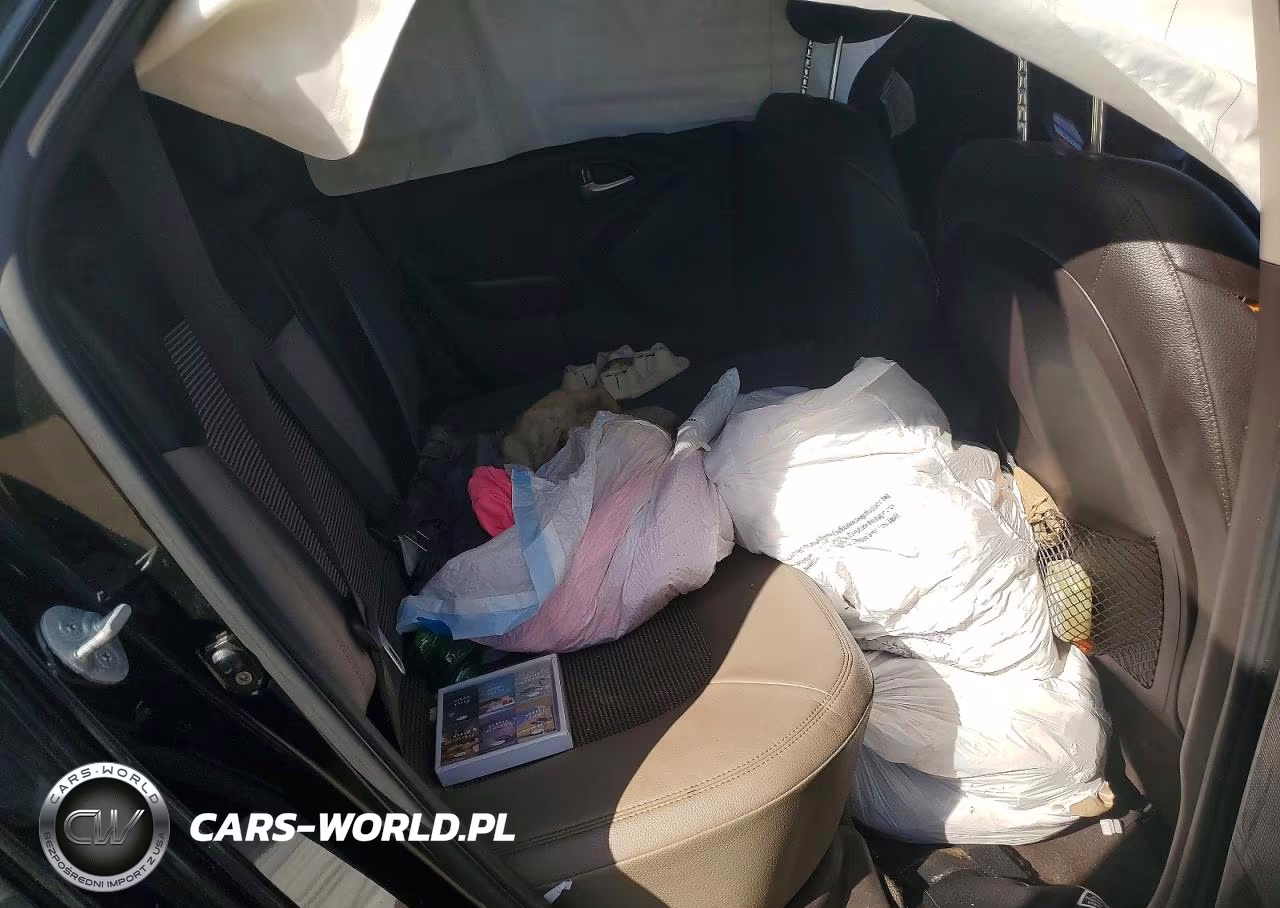 2013 Hyundai Tucson Gls VIN:KM8JUCAC1DU582414 - 10