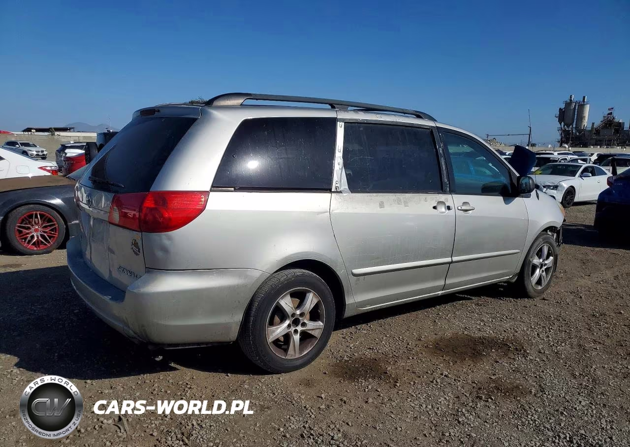 2007 Toyota Sienna Le 8-Passenger VIN:5TDZK23C77S011880 - 3