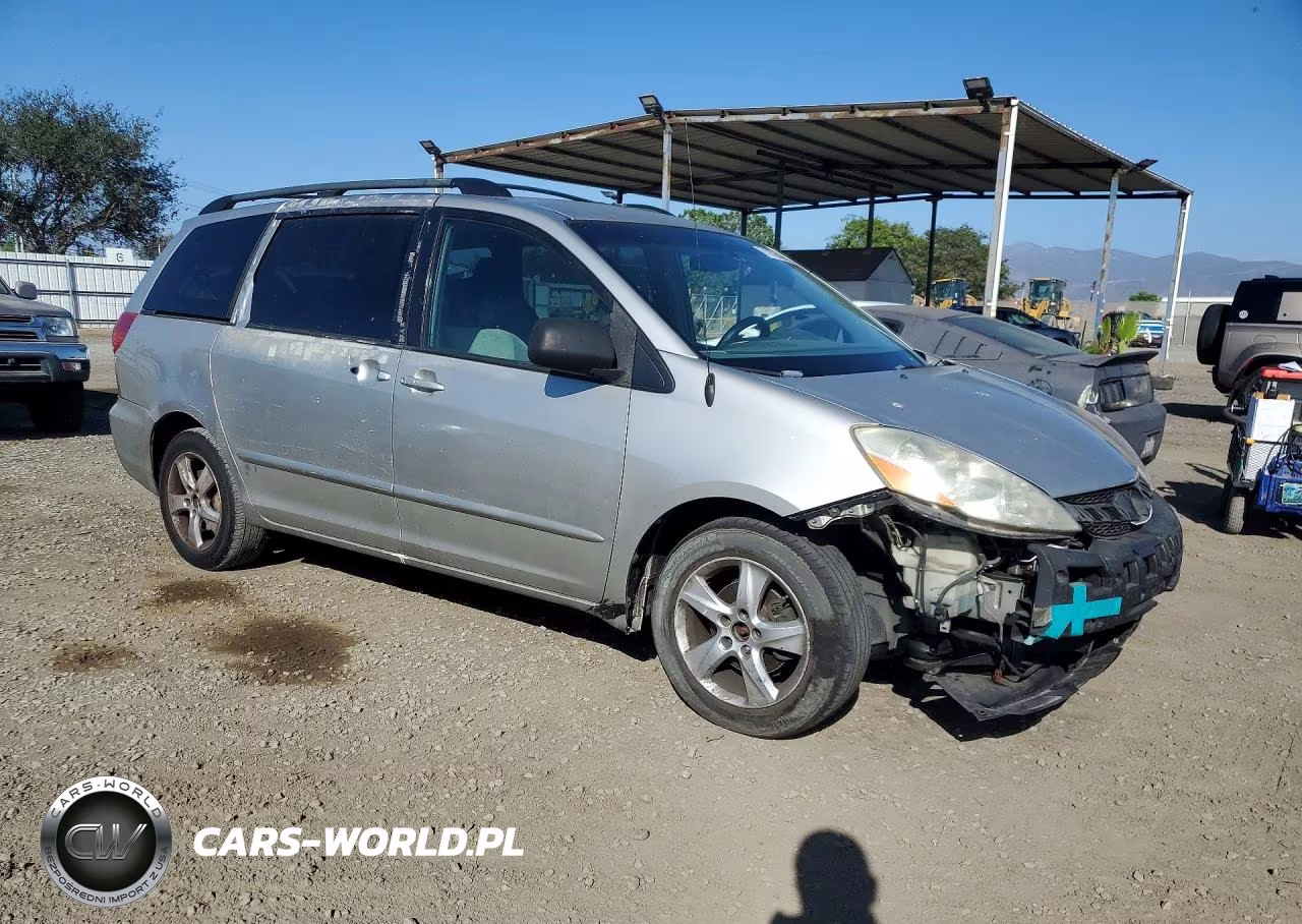 2007 Toyota Sienna Le 8-Passenger VIN:5TDZK23C77S011880 - 4