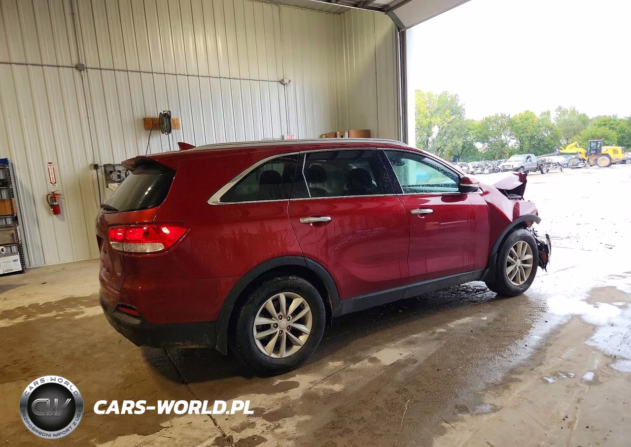 2018 Kia Sorento Lx VIN:5XYPG4A35JG387117 - 3