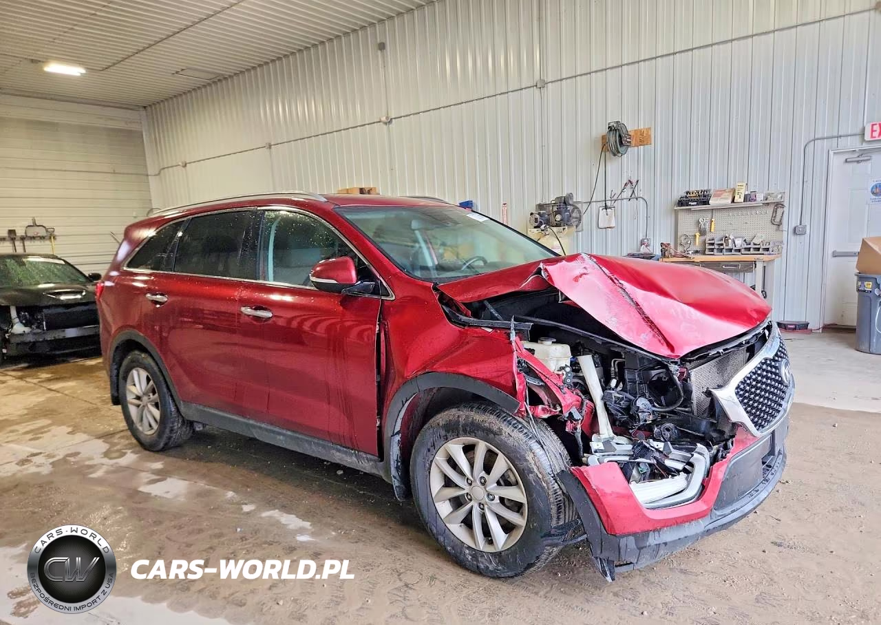2018 Kia Sorento Lx VIN:5XYPG4A35JG387117 - 4