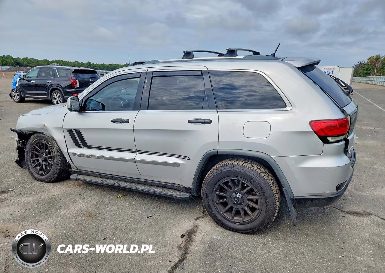 2011 Jeep Grand Cherokee Laredo VIN:1J4RR4GG7BC508694 - 2