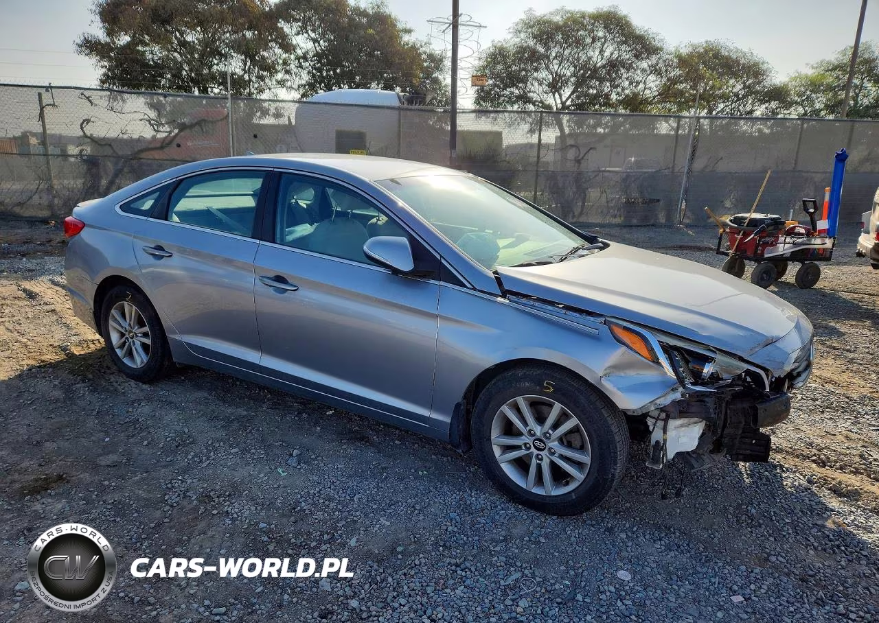 2015 Hyundai Sonata Eco VIN:5NPE24AA1FH161872 - 4