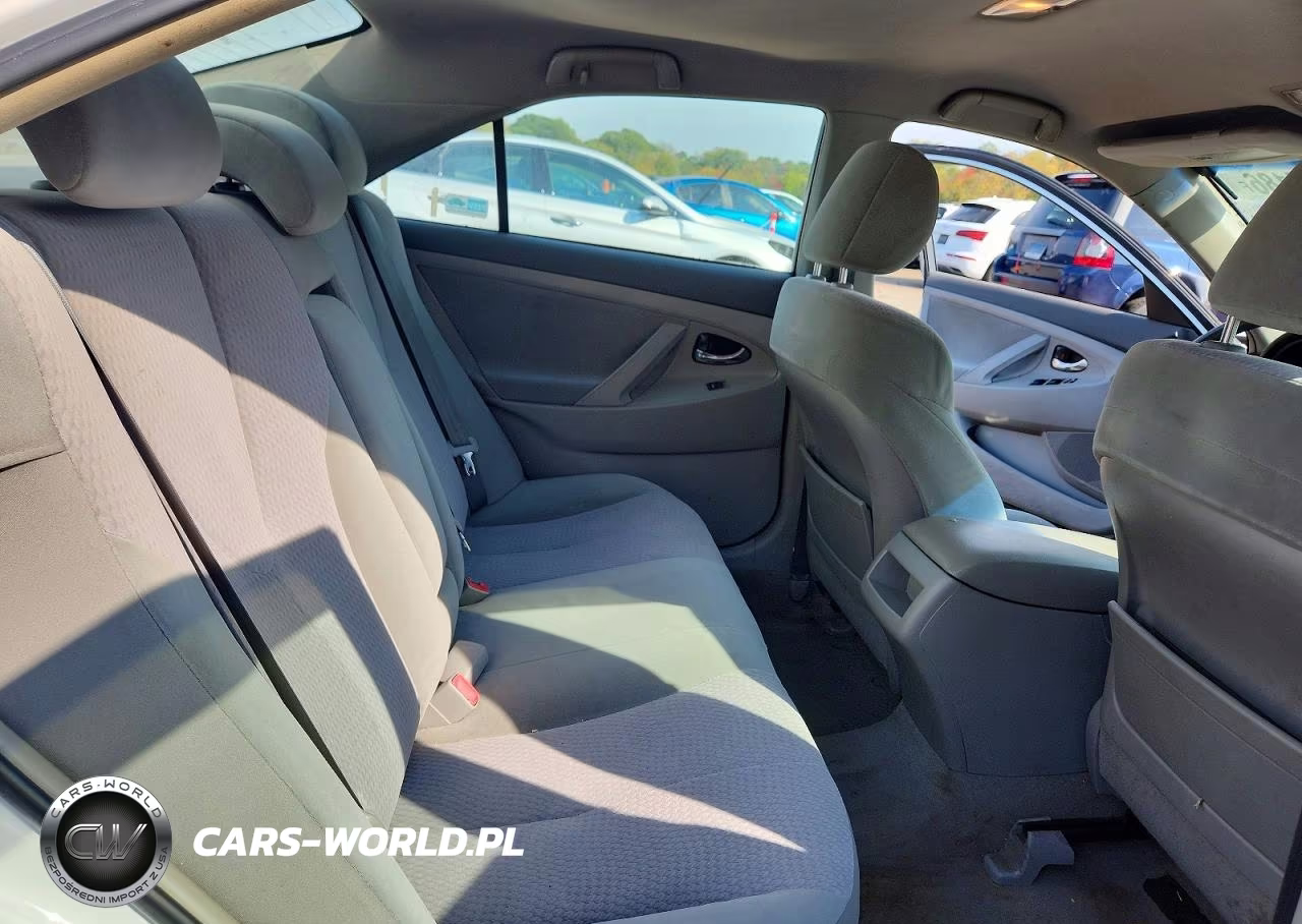 2010 Toyota Camry Le VIN:4T1BF3EK3AU532383 - 10