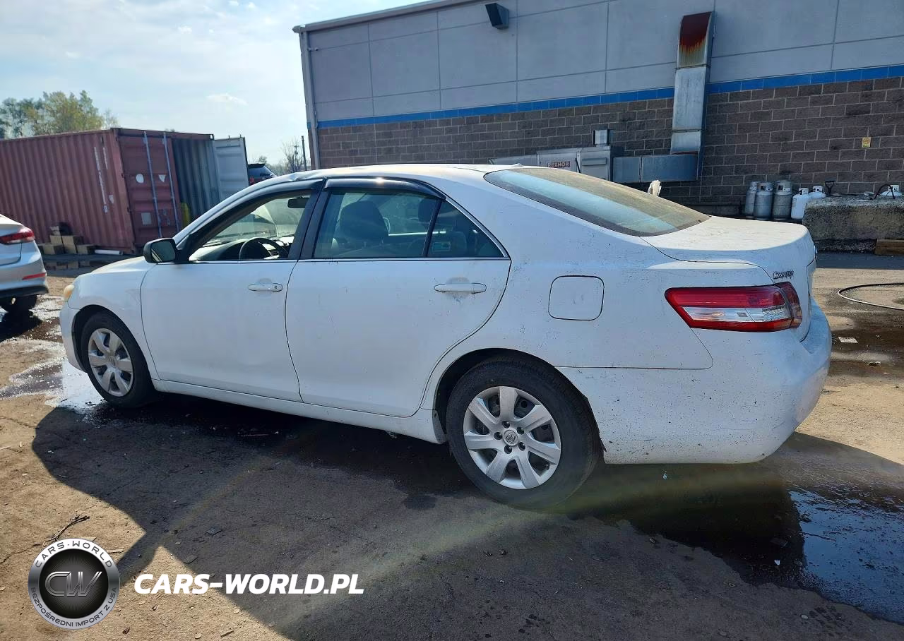 2010 Toyota Camry Le VIN:4T1BF3EK3AU532383 - 2
